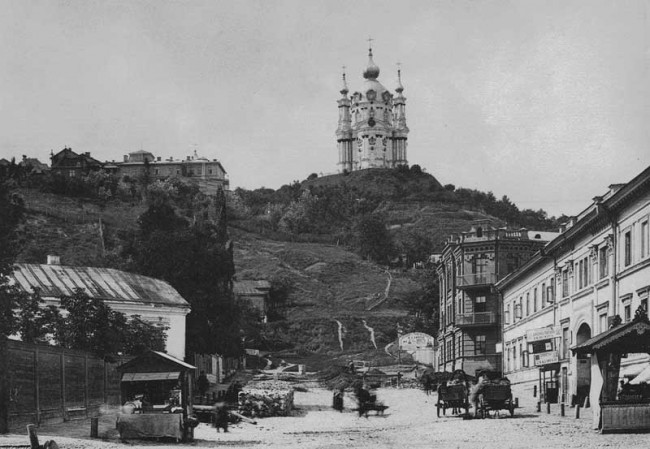 Андреевская церковь, вид с Подола в 1889 году