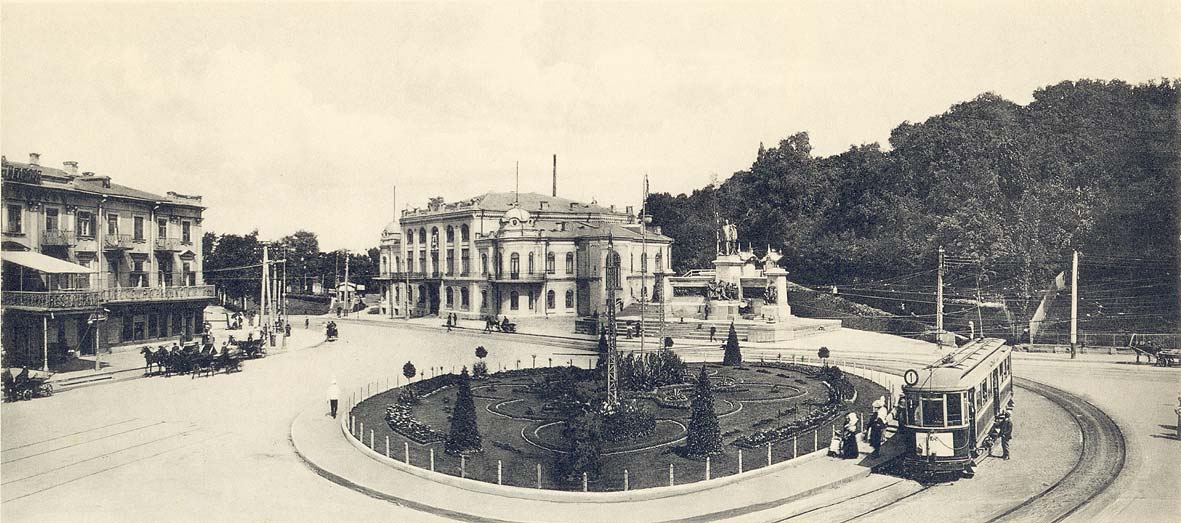 Трамвай на Европейской (Царской) площади в начале 20 века