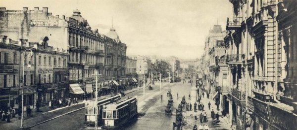 Трамвай на Крещатике, начало 20 века