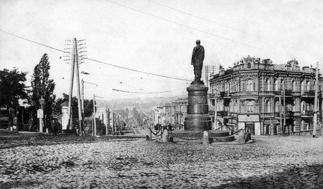 Перекресток Бибиковского бульвара и Безаковской улицы в 1905 году