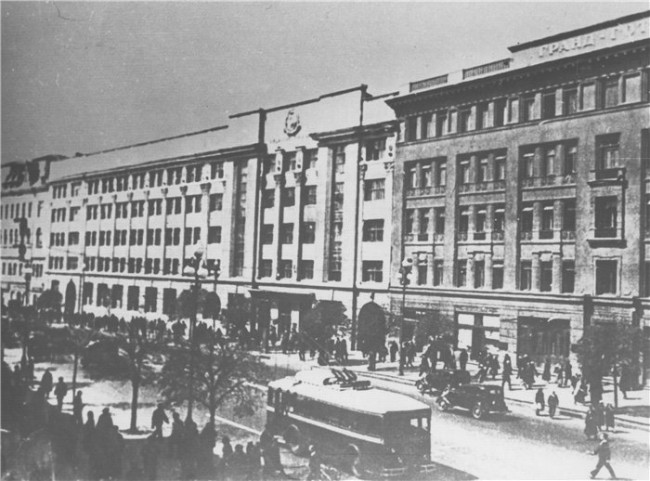 Фасады Крещатика в 30-х годах 20 века
