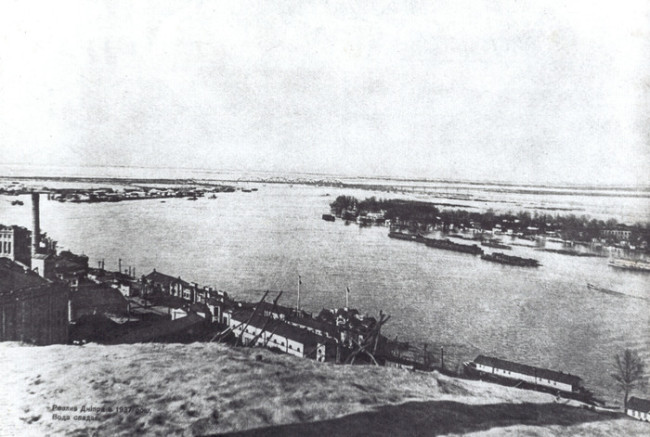 1937 год. Разлив Днепра, вода спадает Автор – В.Петренко.