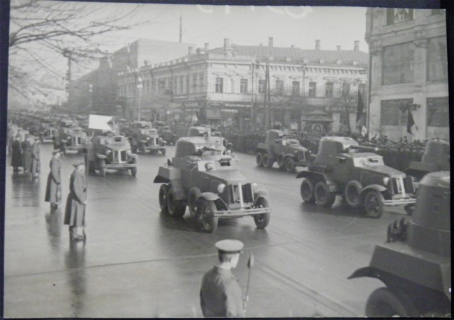 1940 год, военный парад на Крещатике в честь 1 мая