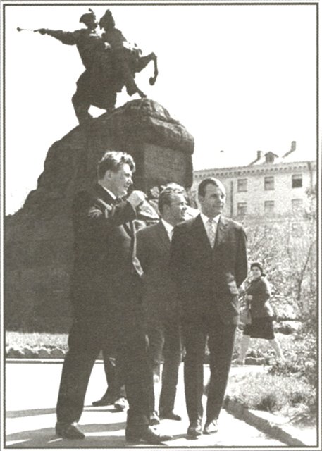 Юрий Гагарин в Киеве в апреле 1966 года