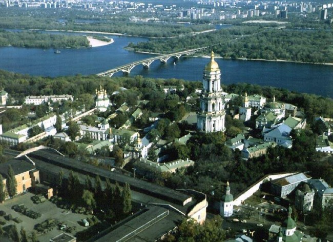 1985 Киево-Печерская Лавра Полет над Лаврой, 1985 год