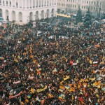 Майдан в дни Оранжевой революции в 2004 году