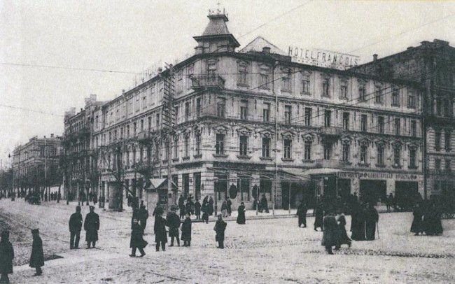 Гостиница Франсуа на углу Фундуклеевской и Большой Владимирской улиц в начале 20 века