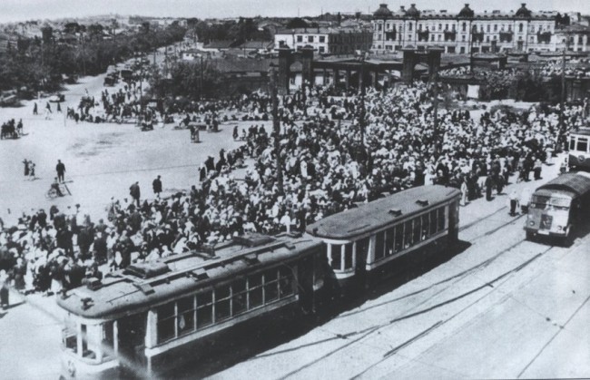 Площадь Победы в 1942 году
