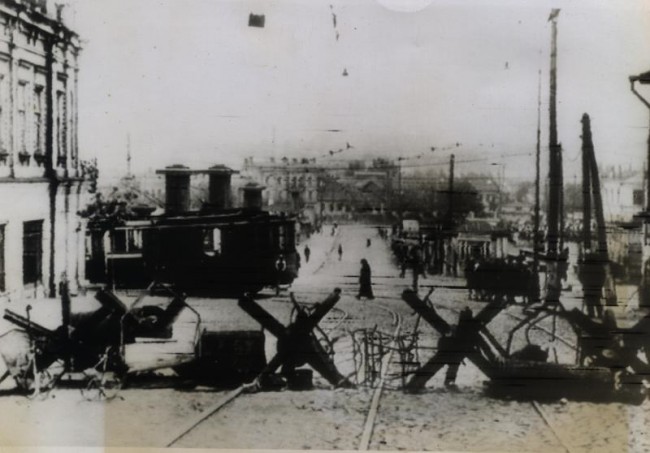 Вид с Бульварно-Кудрявской улицы (ныне Воровского) на площадь Победы и Евбаз, 1943 год, война