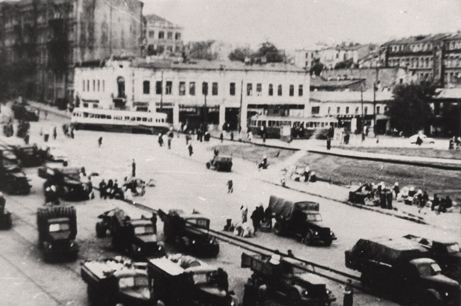 Площадь Победы в 50-х годах