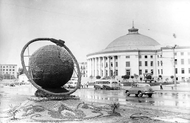 Площадь Победы в Киеве в 60-х годах