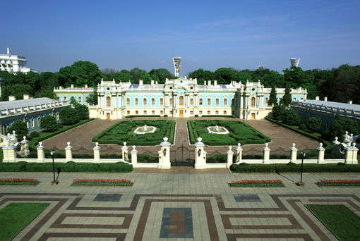 Мариинский дворец в начале 80-х годов 20 века