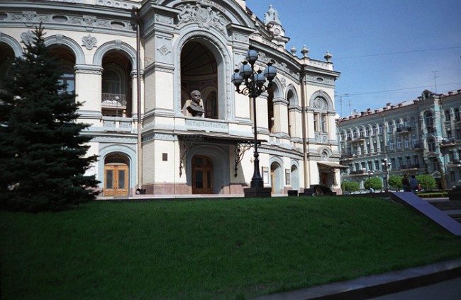 Киевский Оперный театр в 1990 году