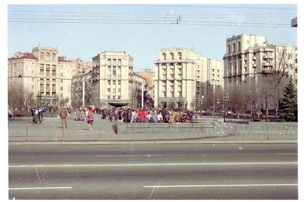 1993 год. Майдан Незалежності (Площадь Независимости)
