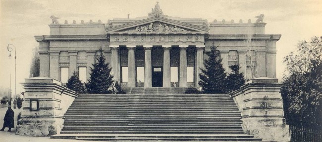 Музей древностей и искусств в 1900 году в Киеве
