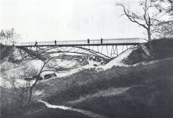 Мост над Петровской аллеей в 1910 году
