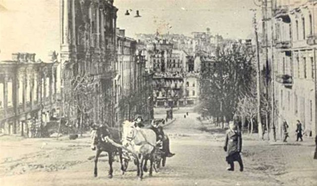 Весна на Лютеранской улице в 1943 году