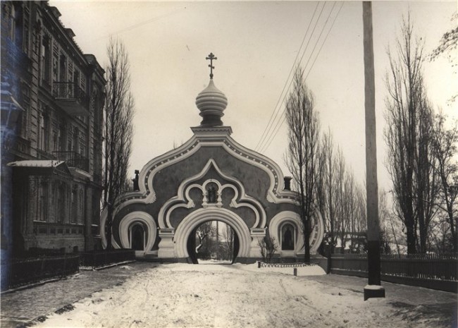 Покровский монастырь в 80-х годах