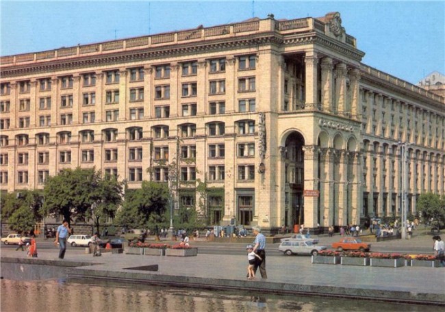 Киевский Главпочтамт в 1987 году
