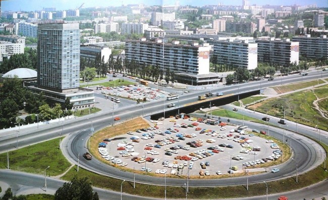 Площадь Дзержинского в 1978 году, ныне Лыбедская
