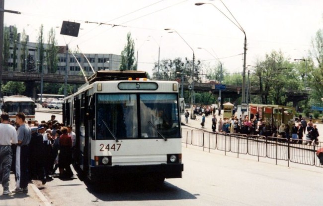 1990-е годы. Метро Нивки, улица Щербакова
