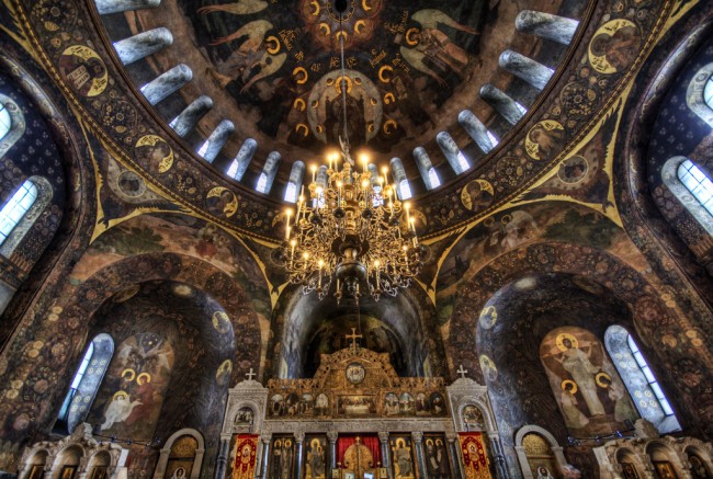 Под куполом киевского храма