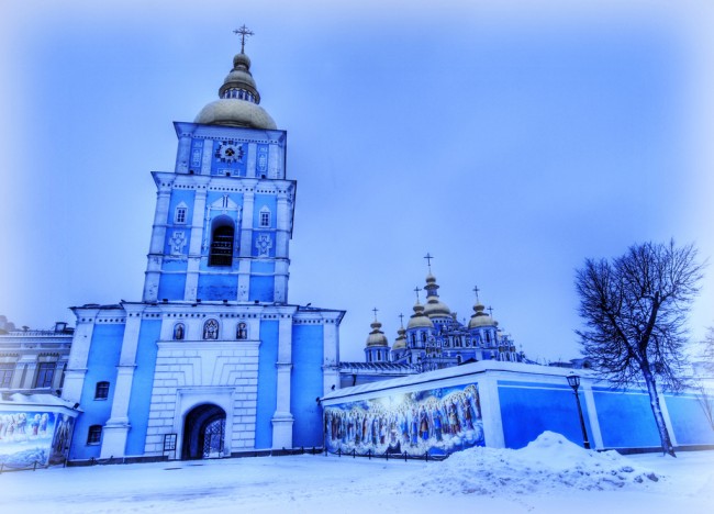 Зима у Михайловского собора