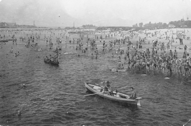Пляж Труханова острова в 30-х годах