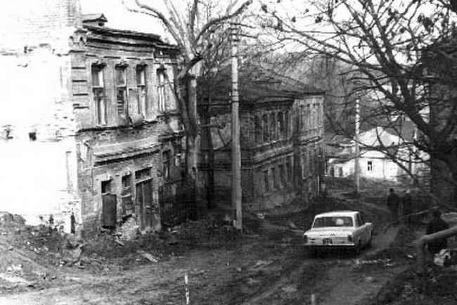 1980-е годы. Вознесенский спуск (Смирнова-Ласточкина), 27 и 29 Смирнова-Ласточкина улица в 80-е годы, Киев, Подол