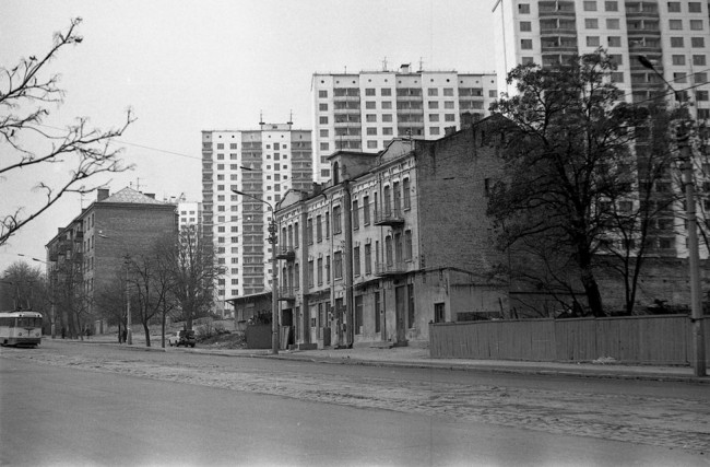 1980-е годы. Улица Урицкого, 16 (ныне Митрополита Липковского) Улица Урицкого в 80-х годах