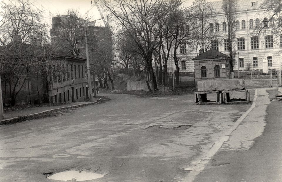 1981 год. Вознесенский спуск (Смирнова-Ласточкина). Справа - художественная академия, слева строительство больницы ученых