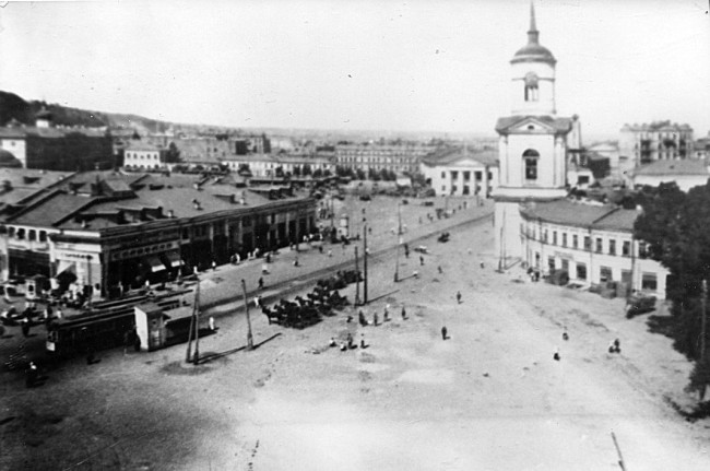 Контрактовая площадь и Гостиный двор 20-х годах, Киев