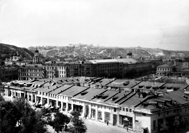 Гостиный двор и Контрактовая площадь в 20-х годах