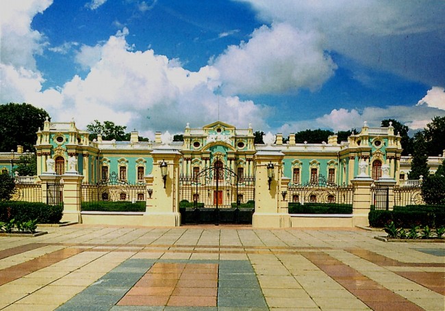 1980-е годы. Мариинский дворец, ворота