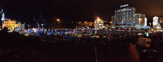 Фото ЕвроМайдана, Европейская площадь, 27 ноября