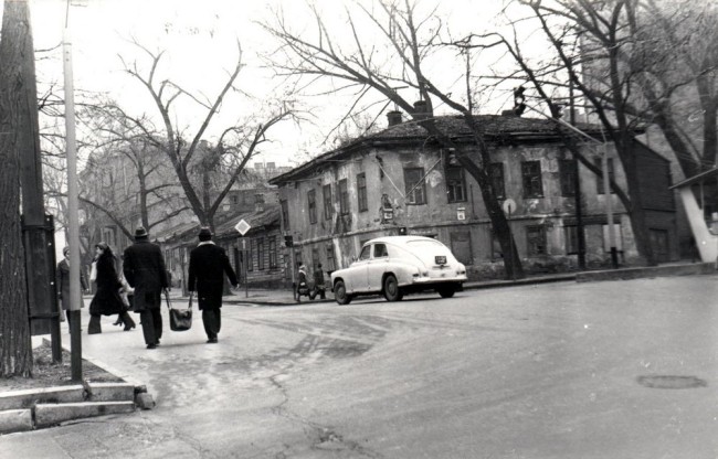 Дом 46 на Верхнем Валу на Подоле в 70-х годах