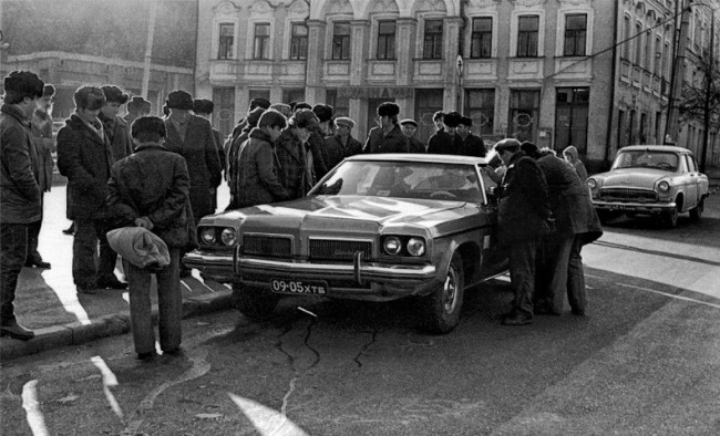 Иномарка в СССР, мужики на Верхнем Валу, Жиний рынок на Подоле в 80-х годах