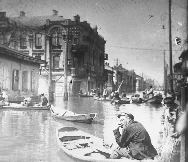 Межигорская улица, наводнение, Подол, Киев в 31 году