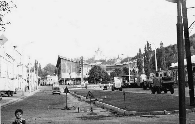 Житний рынок в 80-х годах, Подол