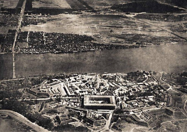 Киев 1918 год Съемка с высоты Лавра Цитадель Печерская крепость