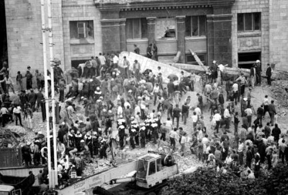 2 августа 1989 года. Трагедия у Главпочтамта - разбор завалов после обрушения