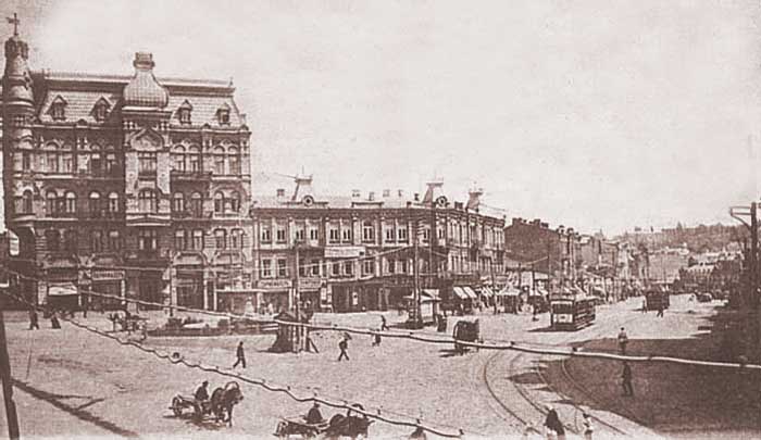 Площа Караваївська, зараз Льва Толстого
